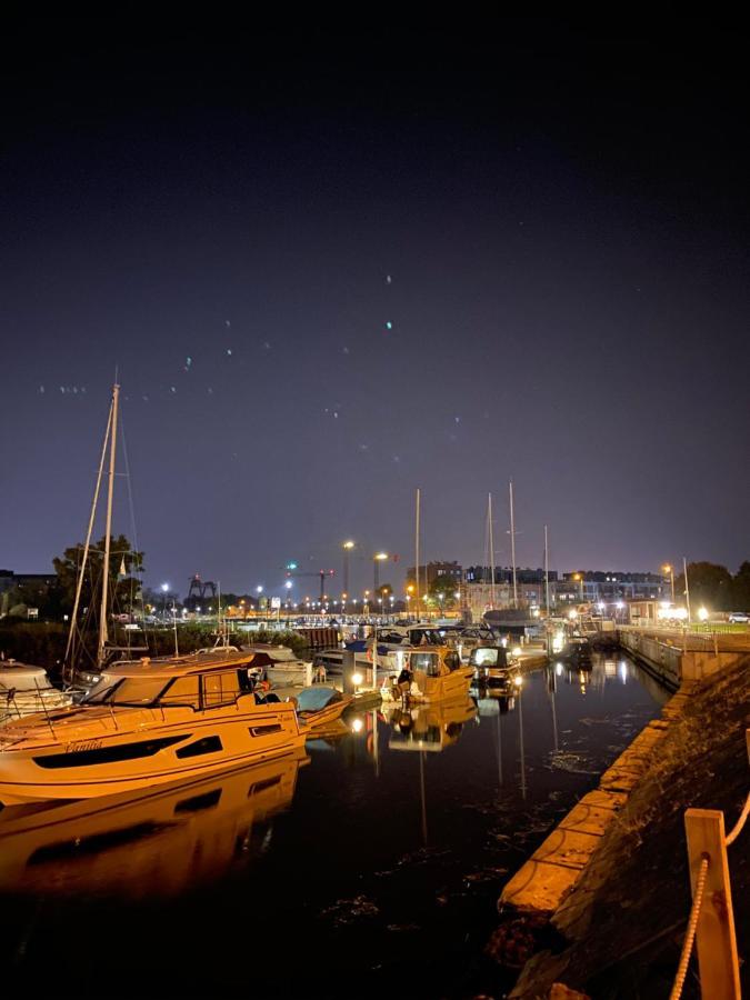 Alpaka Apartments Gdansk -W Cenie Parking, Wifi, Sauna I Silownia - Przepiekny Widok Na Starowke I Motlawe Exteriér fotografie